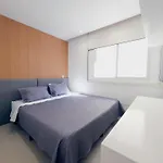 Lux 45 - Leblon Com Elegancia E Conforto